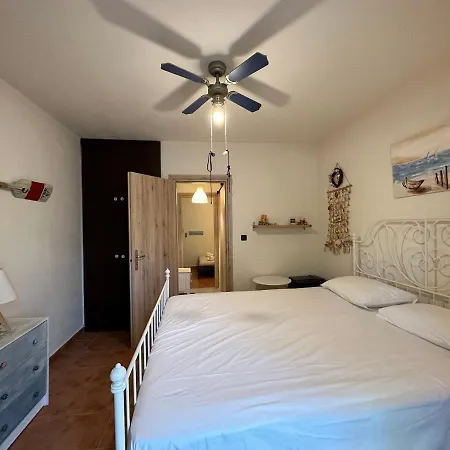 Blue Seashell - Comfortable Maisonette Just 30m From The In Niki شقة *