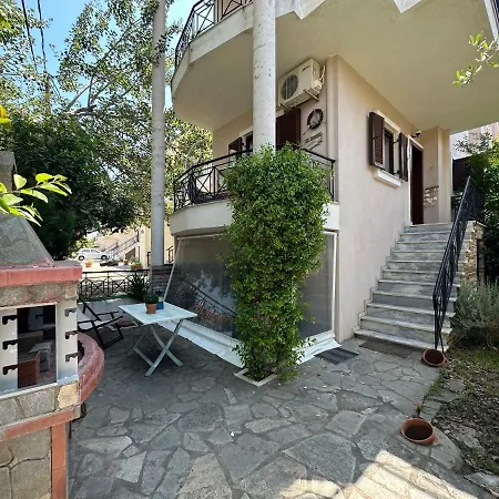 Blue Seashell - Comfortable Maisonette Just 30m From The In Niki Apartment