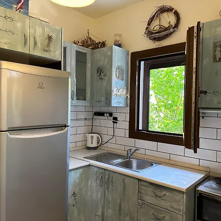 Blue Seashell - Comfortable Maisonette Just 30m From The In Niki شقة *
